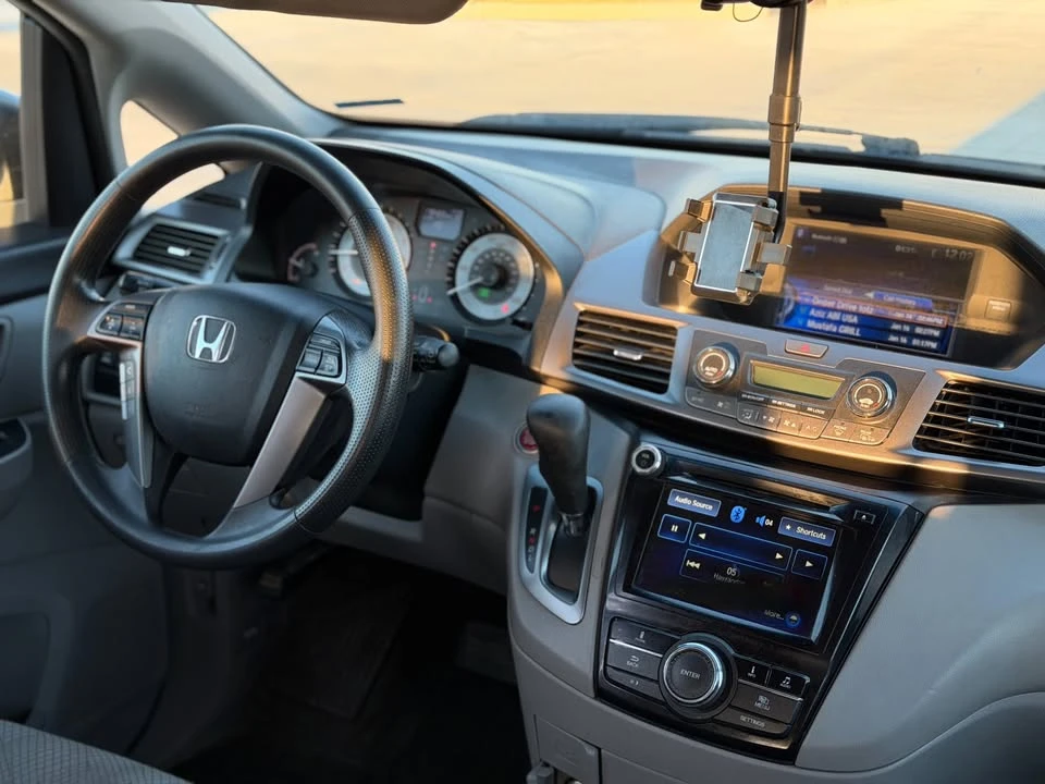 2014 Honda Odyssey - Image 14 of 19