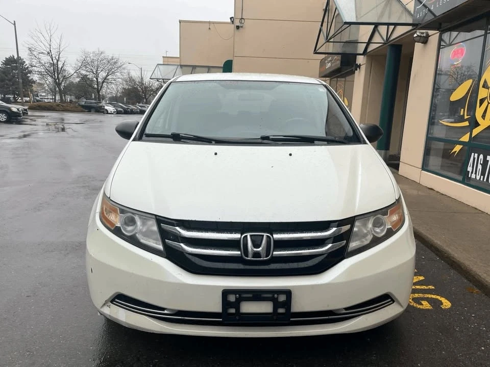2014 Honda Odyssey - Image 2 of 17