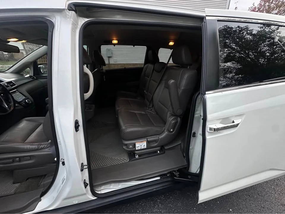2014 Honda Odyssey - Image 5 of 10