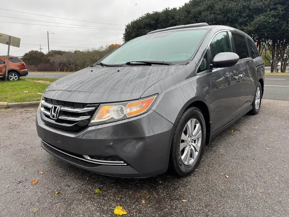 2014 Honda Odyssey - Image 2 of 16
