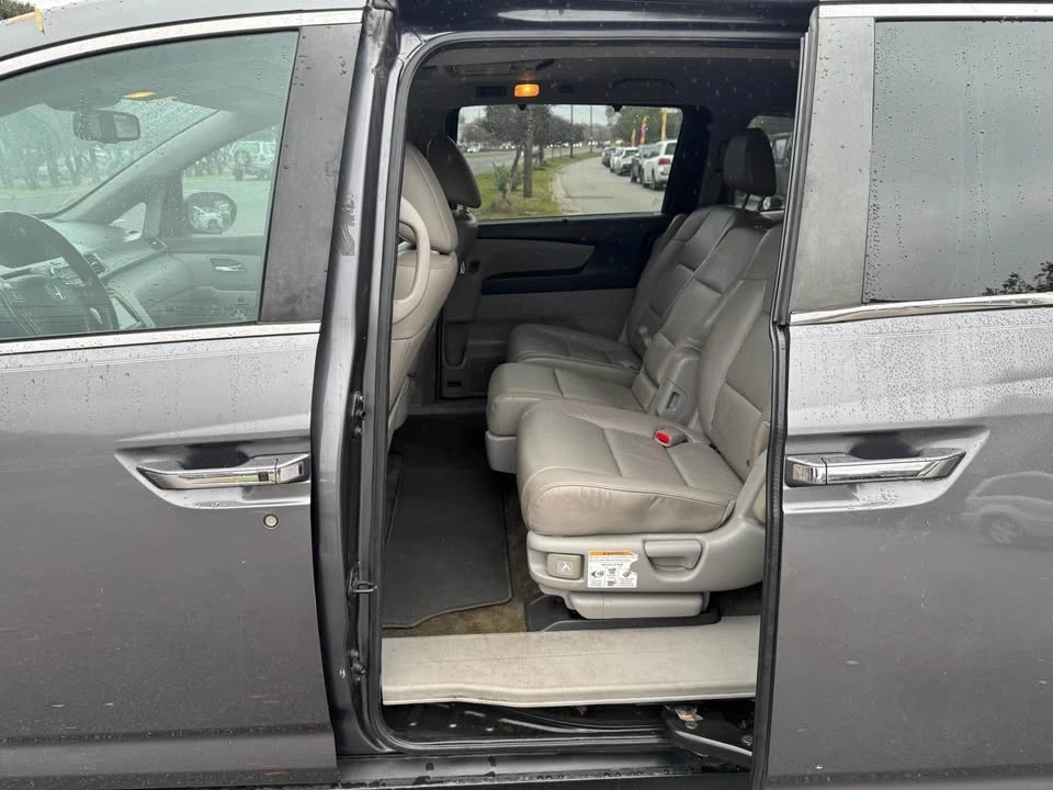 2014 Honda Odyssey - Image 10 of 16