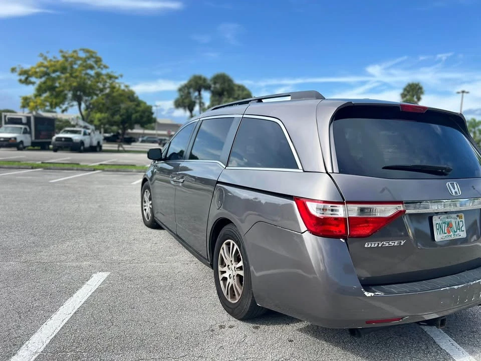 2014 Honda Odyssey - Image 5 of 9