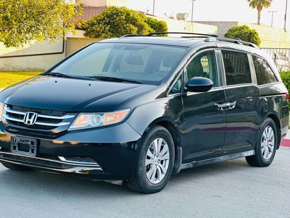 2014 Honda Odyssey - Image 2 of 12