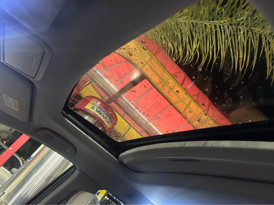 2014 Honda Odyssey - Image 14 of 20
