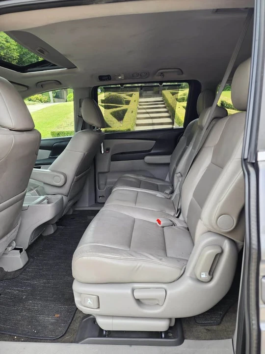 2014 Honda Odyssey - Image 12 of 16