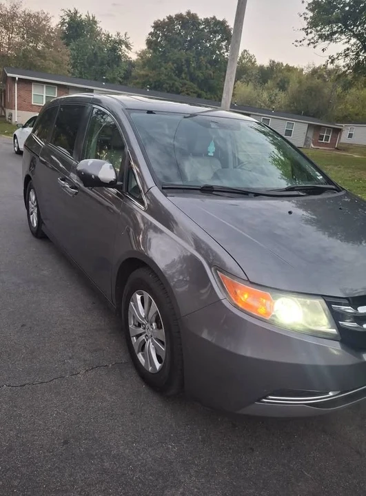 2014 Honda Odyssey - Image 2 of 9