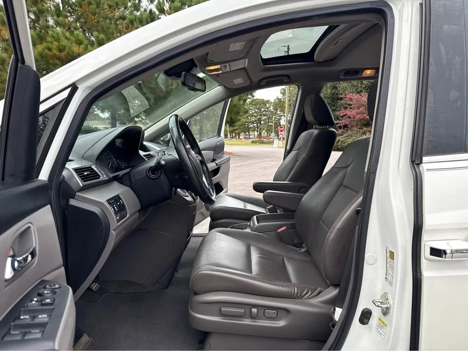 2014 Honda Odyssey - Image 12 of 20