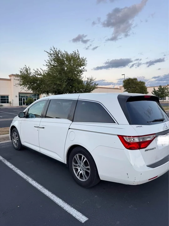 2014 Honda Odyssey - Image 4 of 13