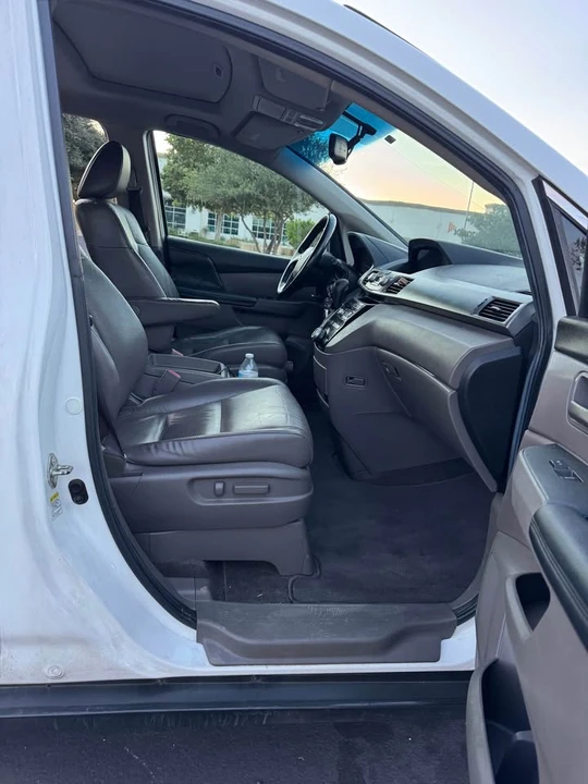 2014 Honda Odyssey - Image 11 of 13