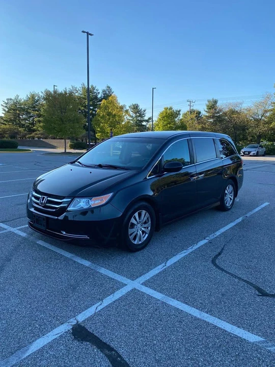 2014 Honda Odyssey - Image 2 of 9