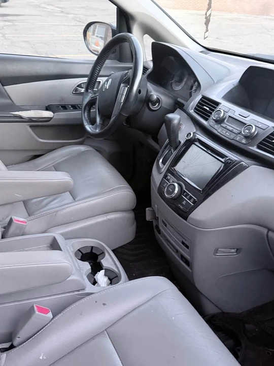 2014 Honda Odyssey - Image 2 of 6