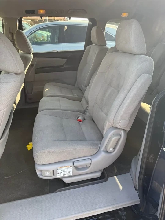 2014 Honda Odyssey - Image 14 of 20