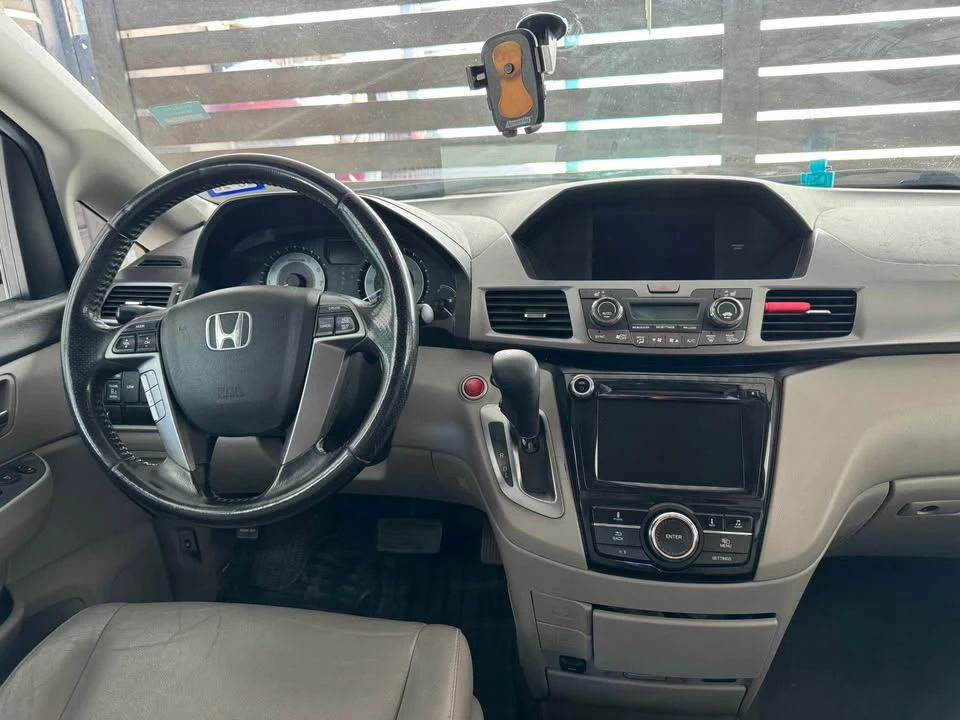 2014 Honda Odyssey - Image 13 of 14