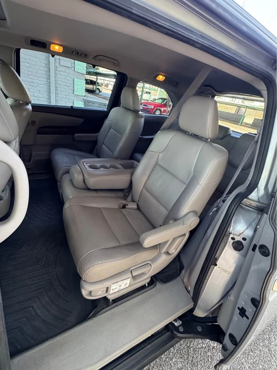 2014 Honda Odyssey - Image 11 of 14