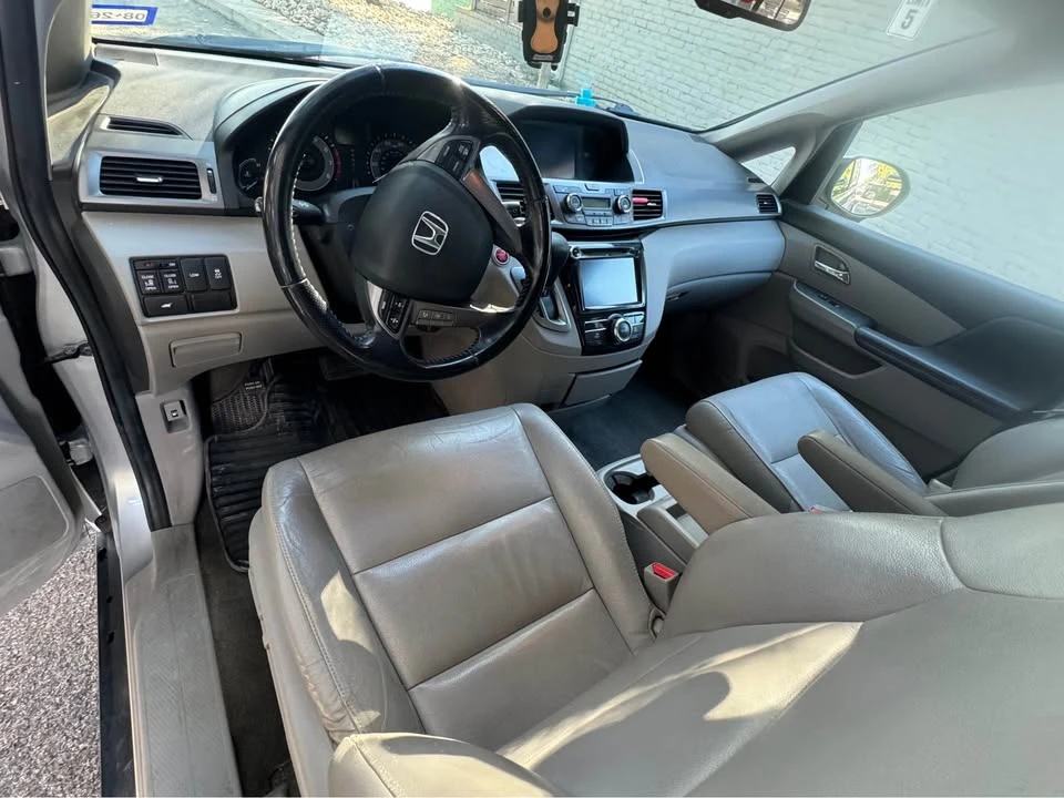2014 Honda Odyssey - Image 9 of 14