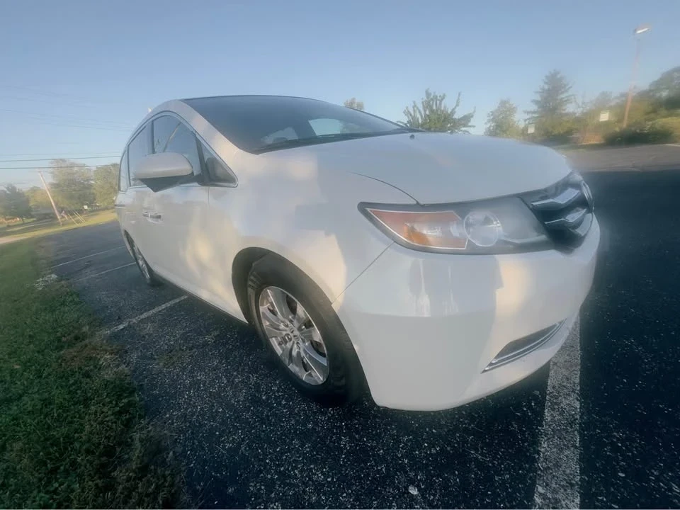2014 Honda Odyssey - Image 2 of 9