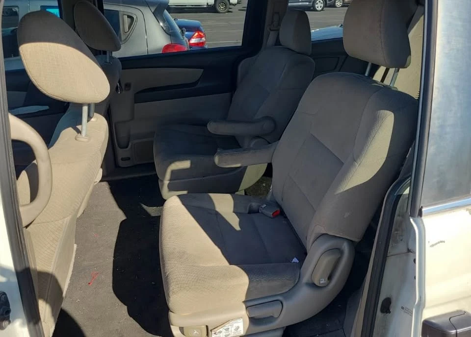 2014 Honda Odyssey - Image 11 of 16