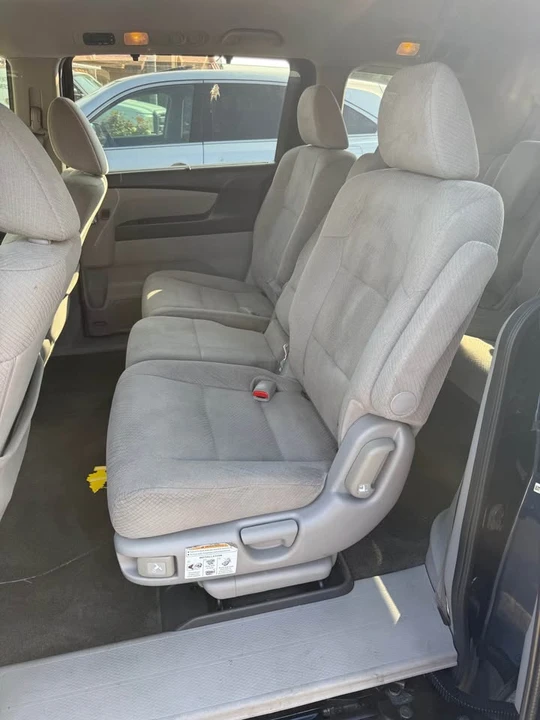 2014 Honda Odyssey - Image 12 of 15