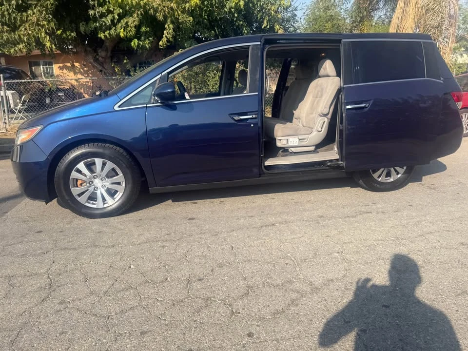 2014 Honda Odyssey - Image 3 of 15