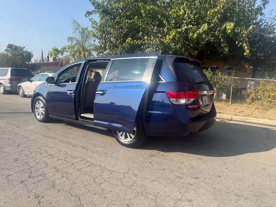 2014 Honda Odyssey - Image 4 of 15