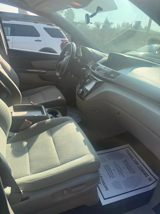 2014 Honda Odyssey - Image 6 of 15