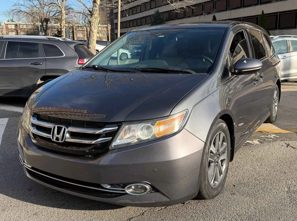 2014 Honda Odyssey - Image 2 of 18