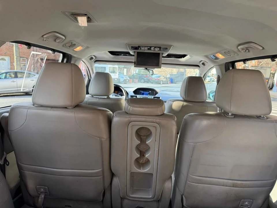 2014 Honda Odyssey - Image 15 of 18