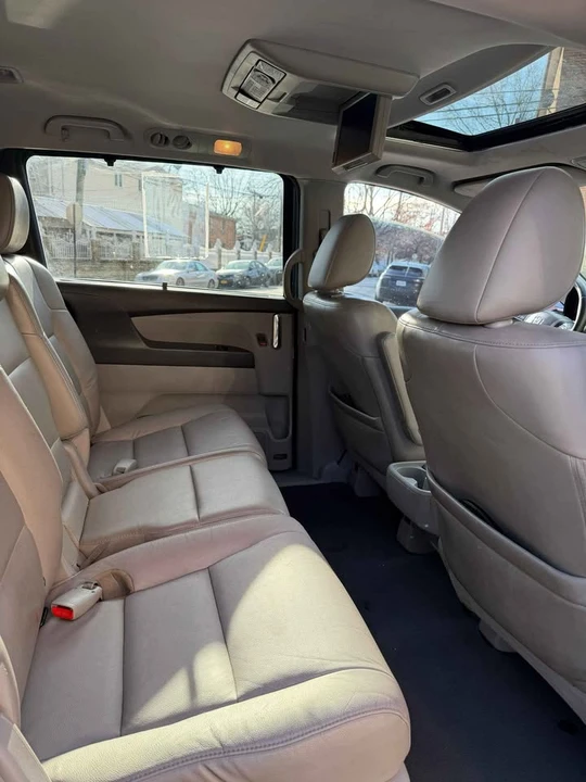 2014 Honda Odyssey - Image 13 of 18