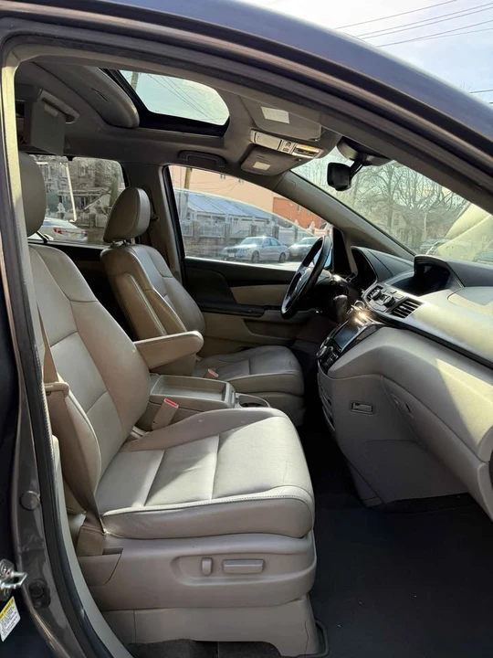 2014 Honda Odyssey - Image 10 of 18