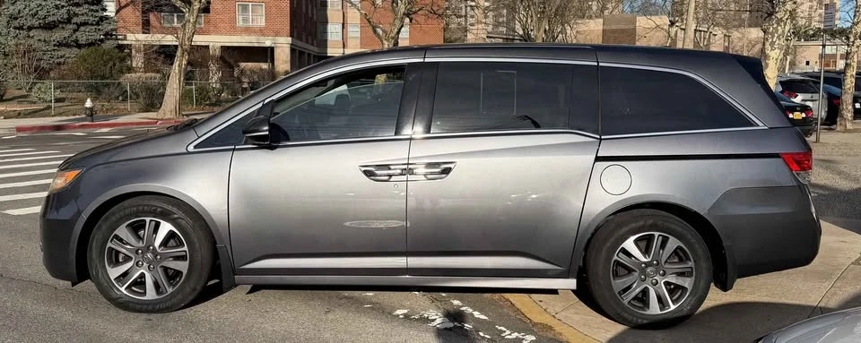 2014 Honda Odyssey - Image 3 of 18