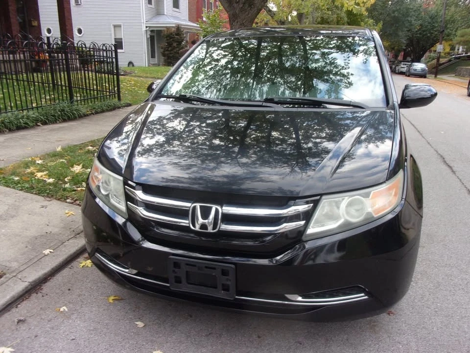 2014 Honda Odyssey - Image 2 of 18