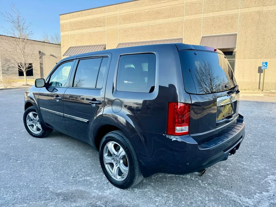 2014 Honda Pilot 2nd Gen - Image 2 of 20