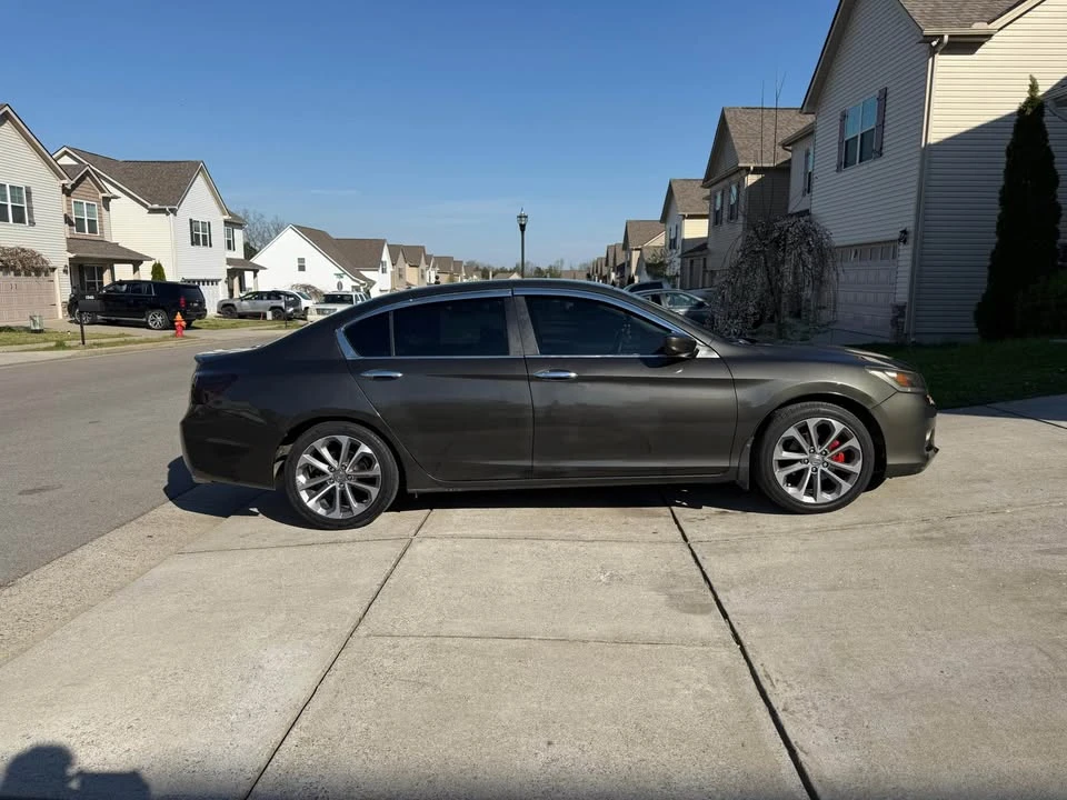 2014 Honda Accord 9th Gen - Image 8 of 13
