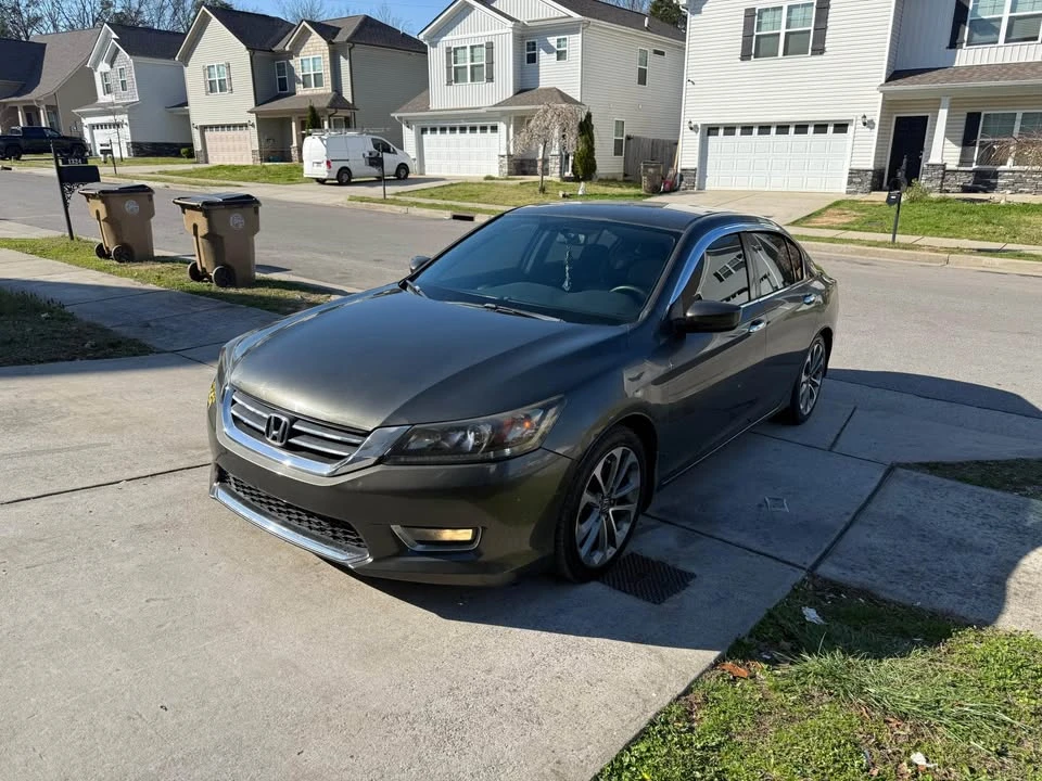 2014 Honda Accord 9th Gen - Image 3 of 13