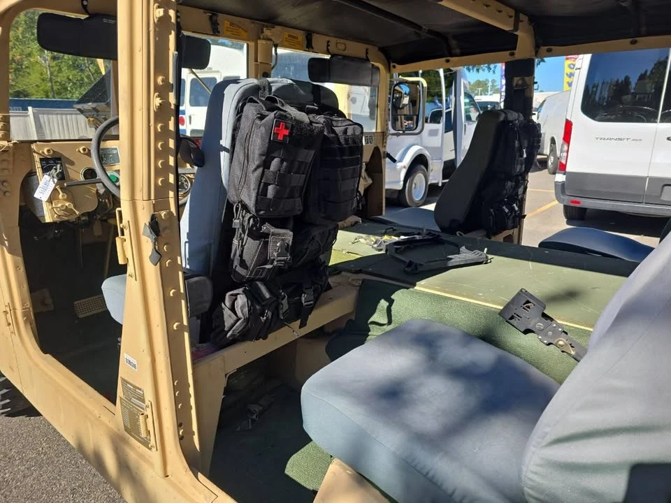 2014 Hummer HMMWV - Image 11 of 19