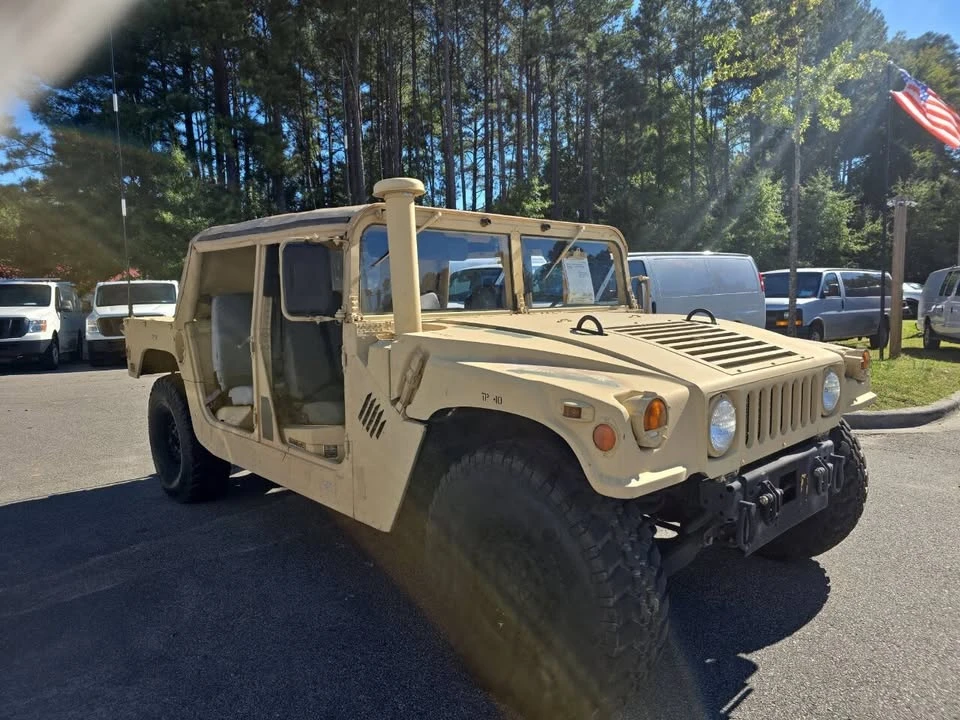 2014 Hummer HMMWV - Image 3 of 19