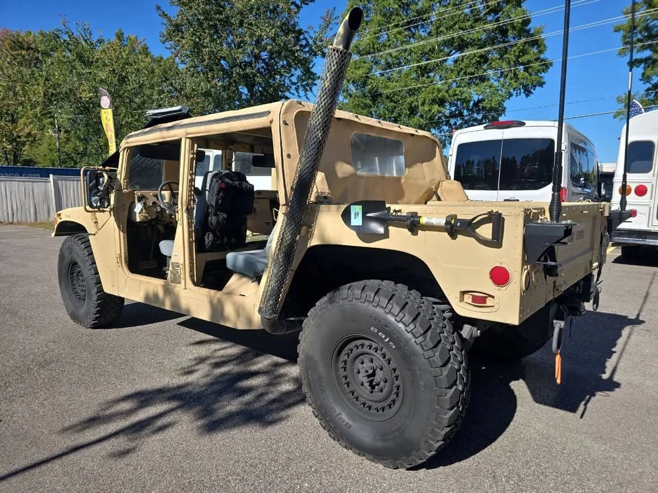 2014 Hummer HMMWV - Image 8 of 19