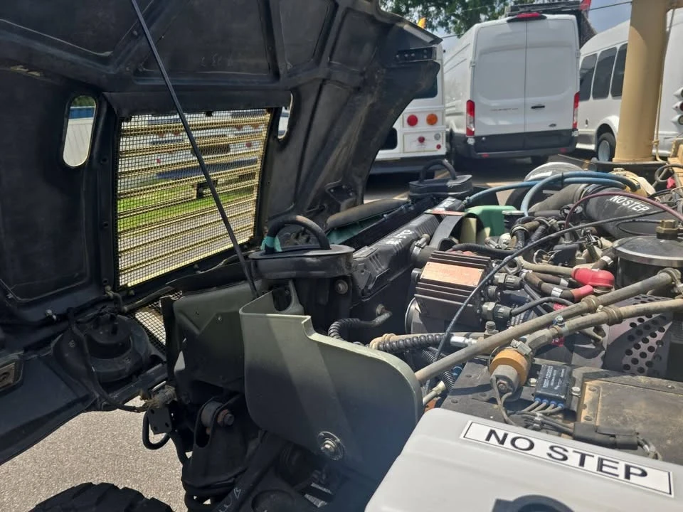2014 Hummer HMMWV - Image 14 of 19