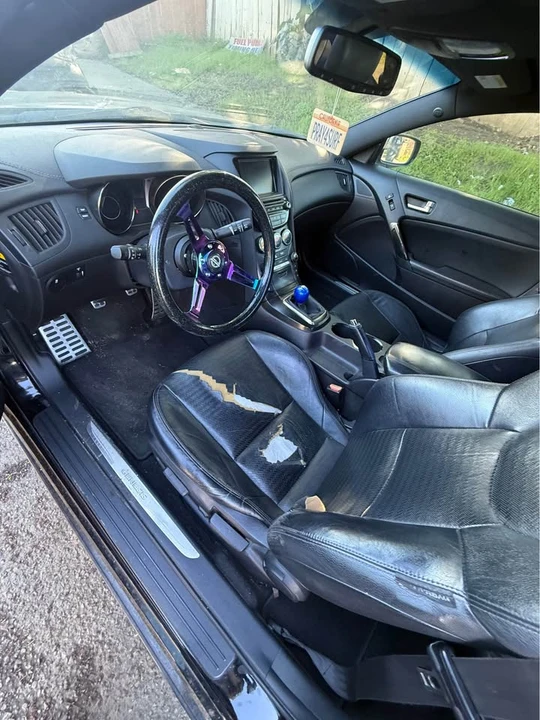 2014 Hyundai Genesis - Image 4 of 4