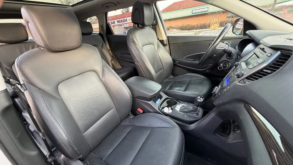 2014 Hyundai Santa Fe - Image 5 of 8