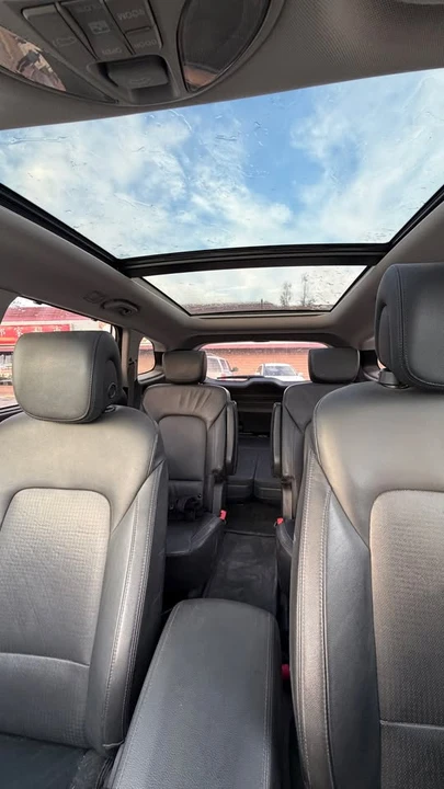 2014 Hyundai Santa Fe - Image 6 of 8