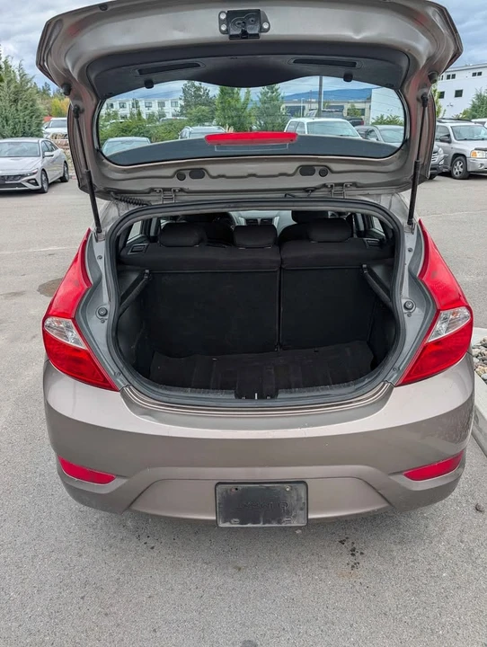 2014 Hyundai Accent - Image 9 of 9