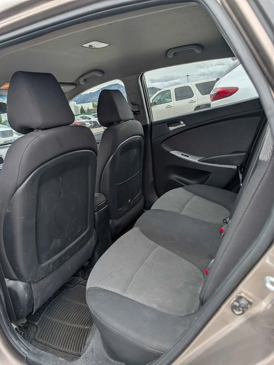 2014 Hyundai Accent - Image 6 of 9