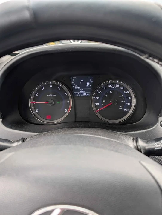 2014 Hyundai Accent - Image 2 of 9