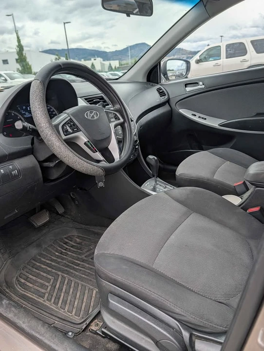 2014 Hyundai Accent - Image 4 of 9