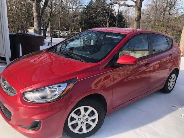 2014 Hyundai Accent - Image 3 of 11
