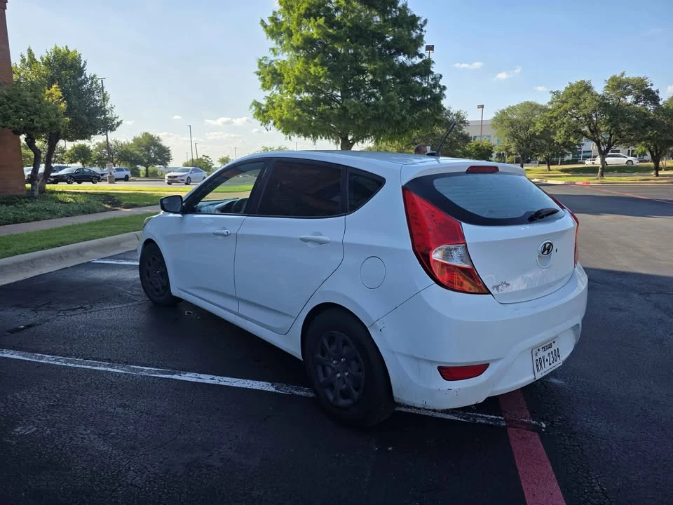 2014 Hyundai Accent - Image 3 of 16