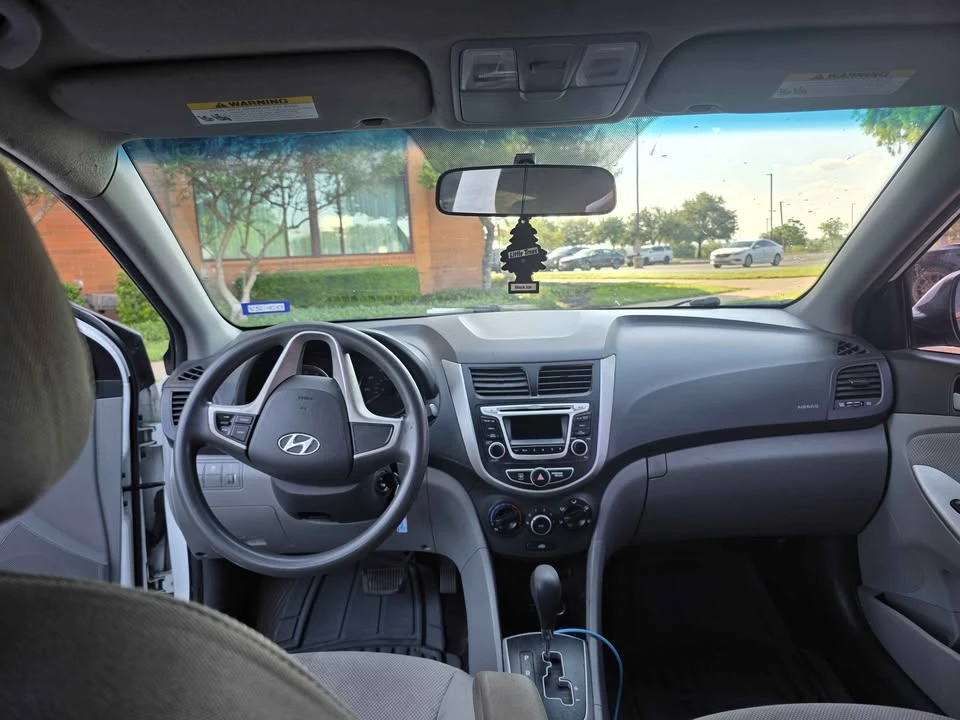 2014 Hyundai Accent - Image 4 of 16