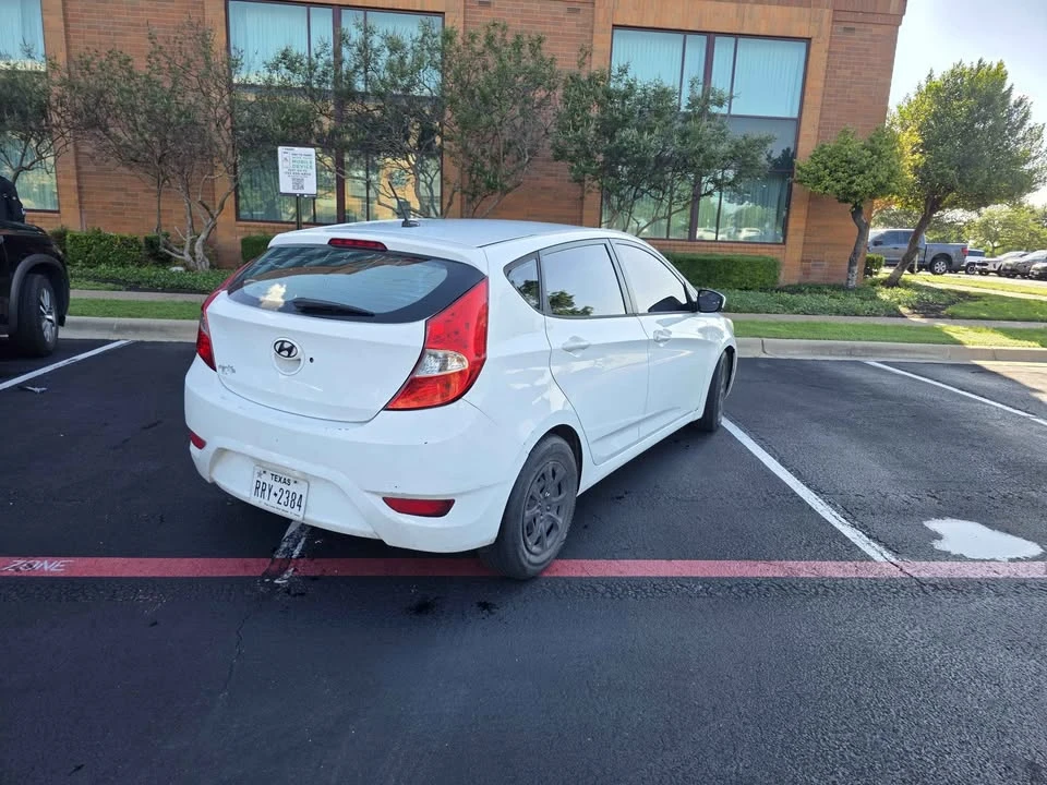 2014 Hyundai Accent - Image 14 of 16