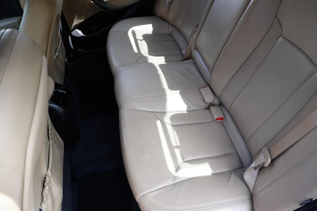 2014 Hyundai Azera - Image 10 of 12
